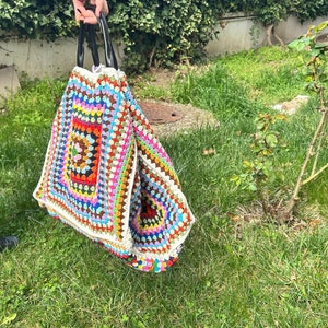 Gift for Mom,Stylish Large Crochet Tote Bag for Weekend Adventures,Large Knit Bag,Large Crochet Tote Bag,Weekend Knitting Bag,Gift for Mom image 6