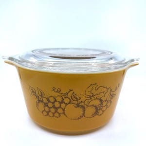 Vtg Pyrex 473 Old Orchard Yellow Brown Fruit Pattern 1 Qt Lidded Casserole Dish,MCM 1974-78 Oven Safe Collectible Retro Kitchenware Cookware