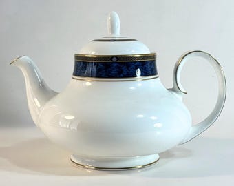 Royal Doulton Stanwyck Teapot Vintage Bone China Georgian Shape Blue Marble Band England