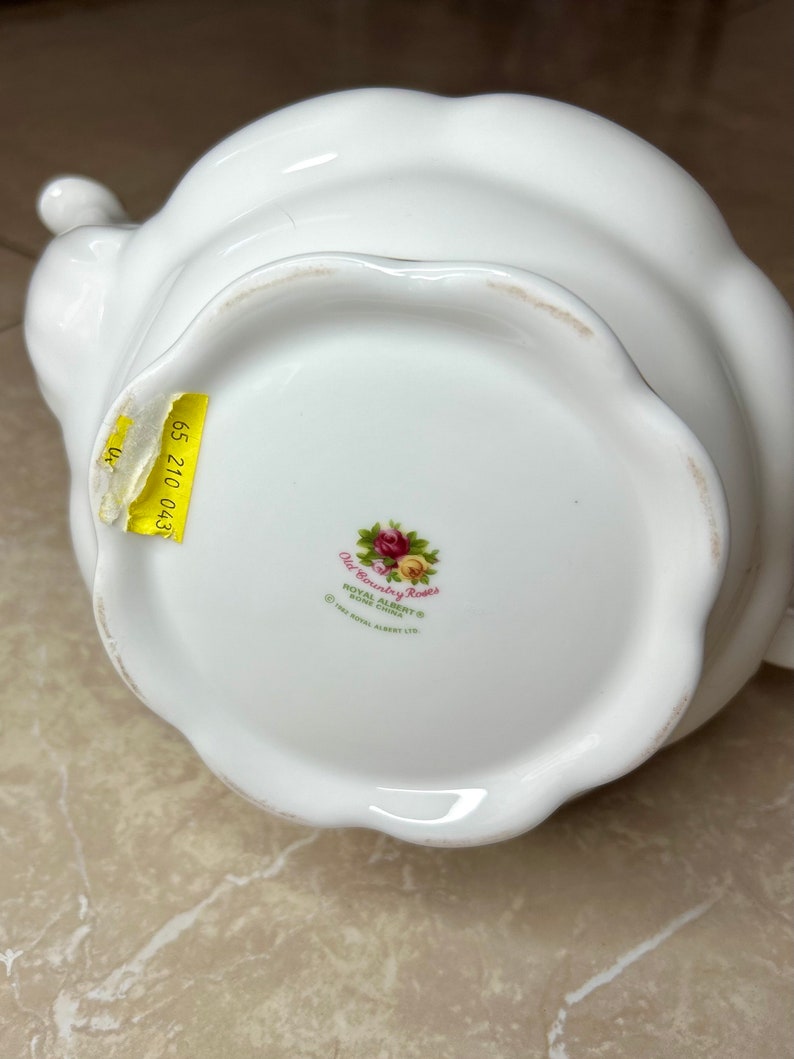 Royal Doulton/royal Albert Old Country Roses Bone China Teapot chipped Etsy