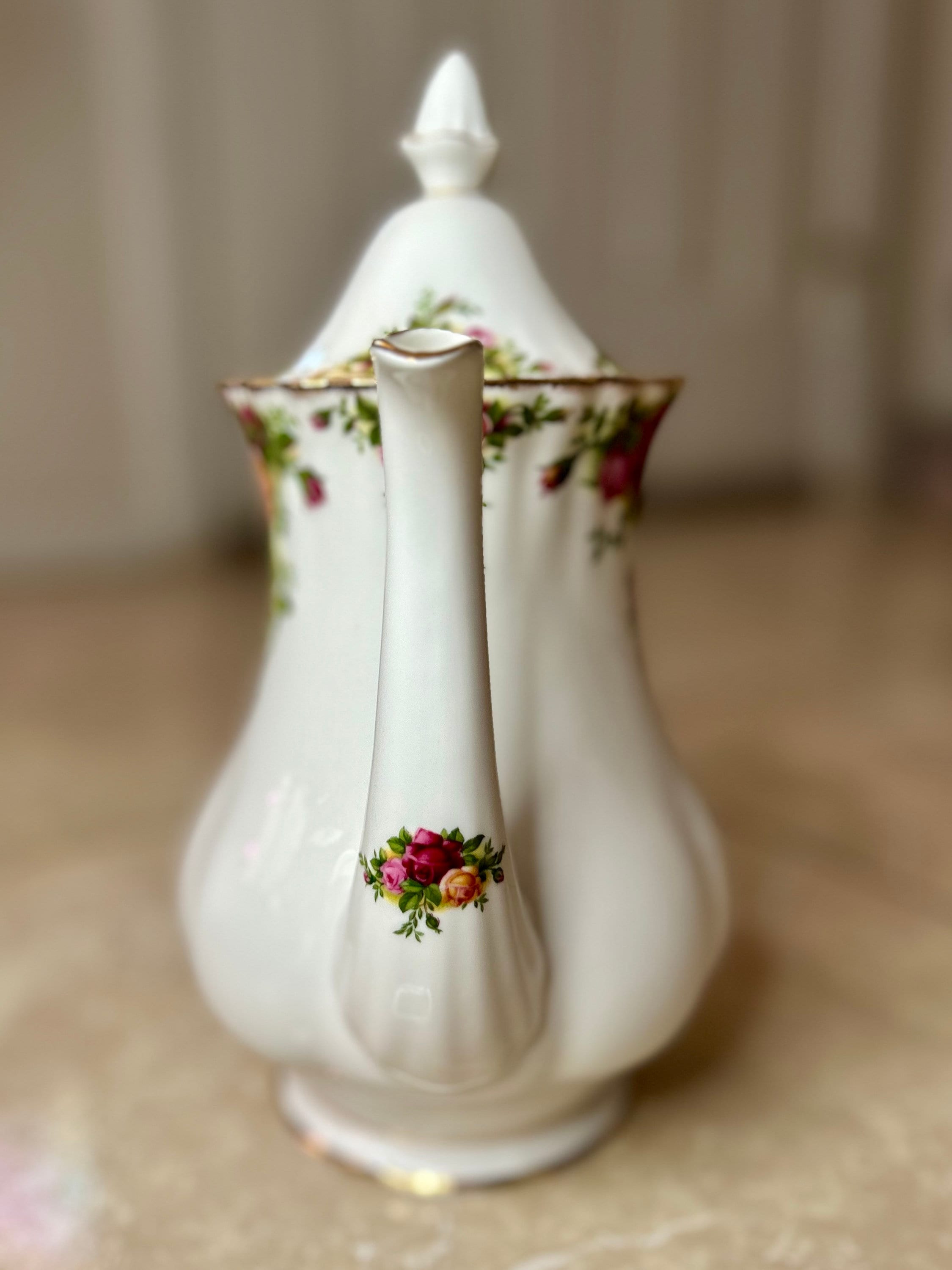 royal-doulton-royal-albert-old-country-roses-tall-bone-china-coffee-pot