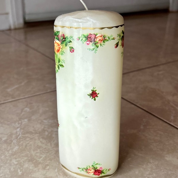 Royal Doulton/Royal Albert Old Country Roses Decorative Pillar Candle (misshapen)
