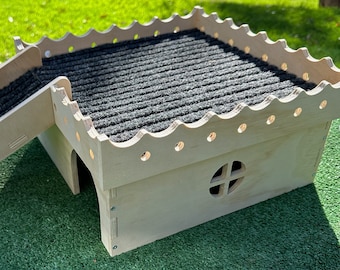 Guinea Pig House Castle Style "King GP"