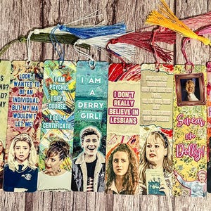 Marcapáginas con parodia de Derry Girls: un divertido regalo de cultura pop para amantes de los libros