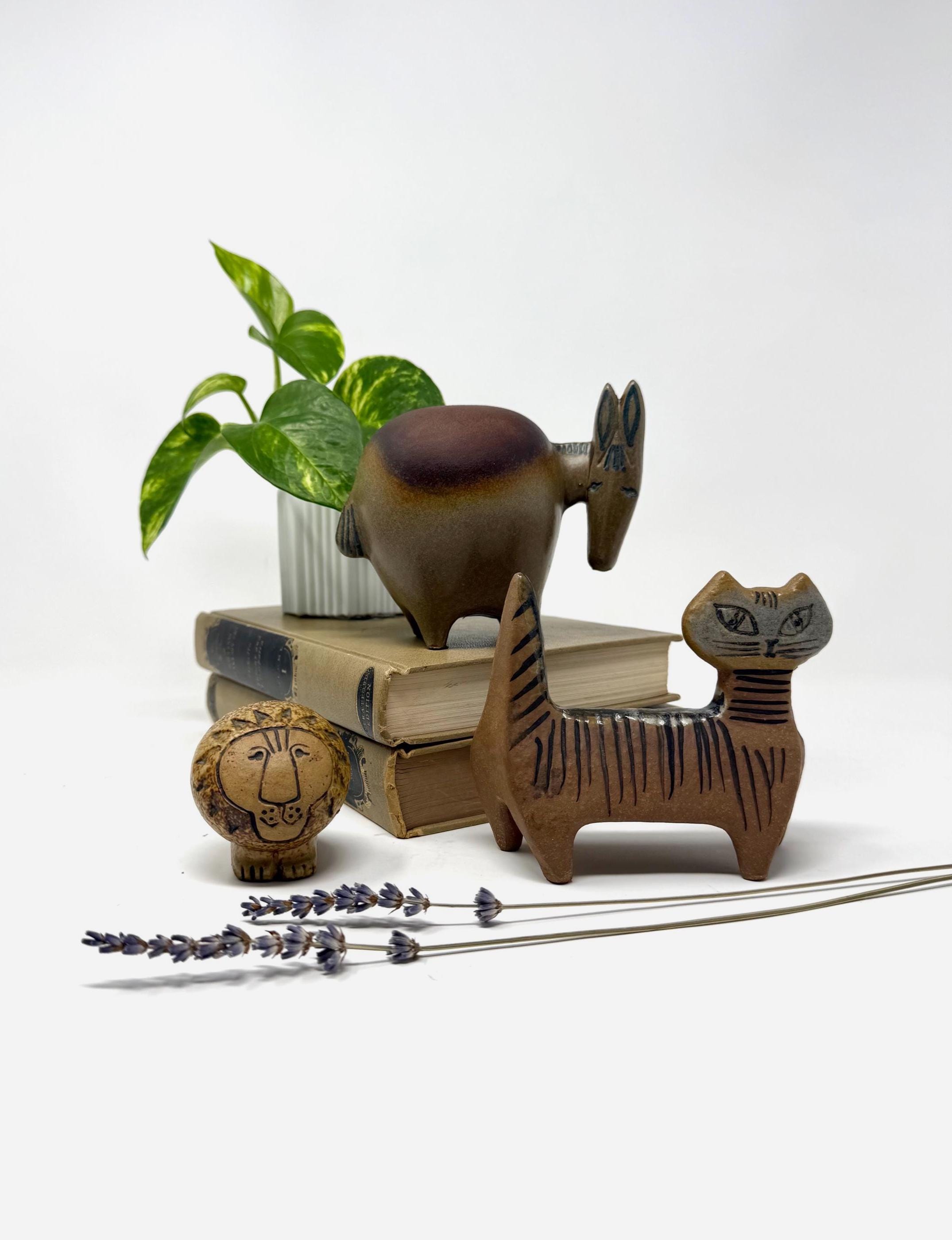 Lisa Larson ◇ ROSA Cromotryck LISA LARSON. Figurine, stoneware, cromo print, 