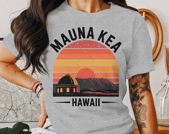 Mauna Kea Observatory T-Shirt: Retro Hawaii Sunset Souvenir