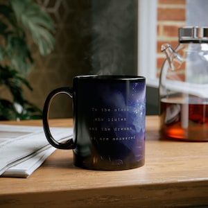Velaris Keramik Becher. Acotar inspirierte Kaffeetasse, individuell gestaltete Büchertasse, Night Court, Book Nook Kit Bild 4