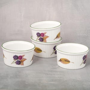 Juego de cuatro ramequines vintage Royal Worcester Evesham Vale