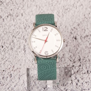 Dkny Vintage Watch - Etsy display picture 1
