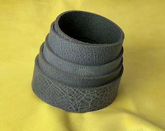 Cinturón de piel de búfalo gris gruesa en blanco, 3,5 mm 9 oz, correa de piel, acabado envejecido.