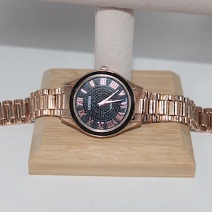 Geneve Gold Watch Women - Etsy display picture 1