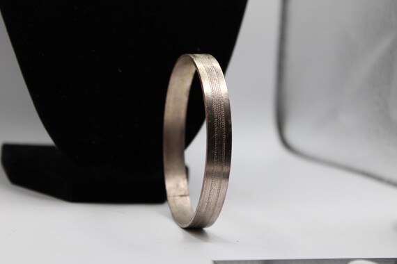 Vintage Solid Metal Bangle - image 4