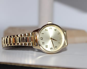 Vintage Ingersoll Dainty Classic Stretch Watch - Etsy display picture 2