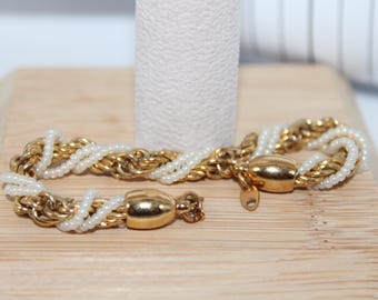 Vintage Trifari White Bead and Gold Chain Braided Bracelet Size 6