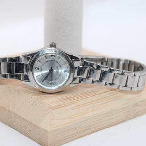 Water Resistant Silver Quartz Watch - Etsy display picture 1