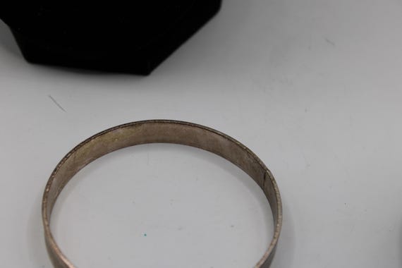Vintage Solid Metal Bangle - image 5