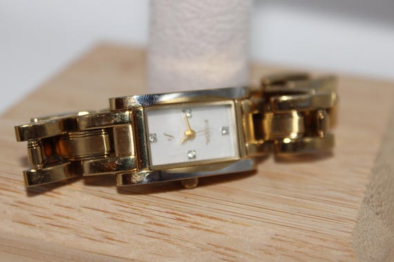 Working Gold Tone Rectangle Fossil Women Watch Qu… - image 9