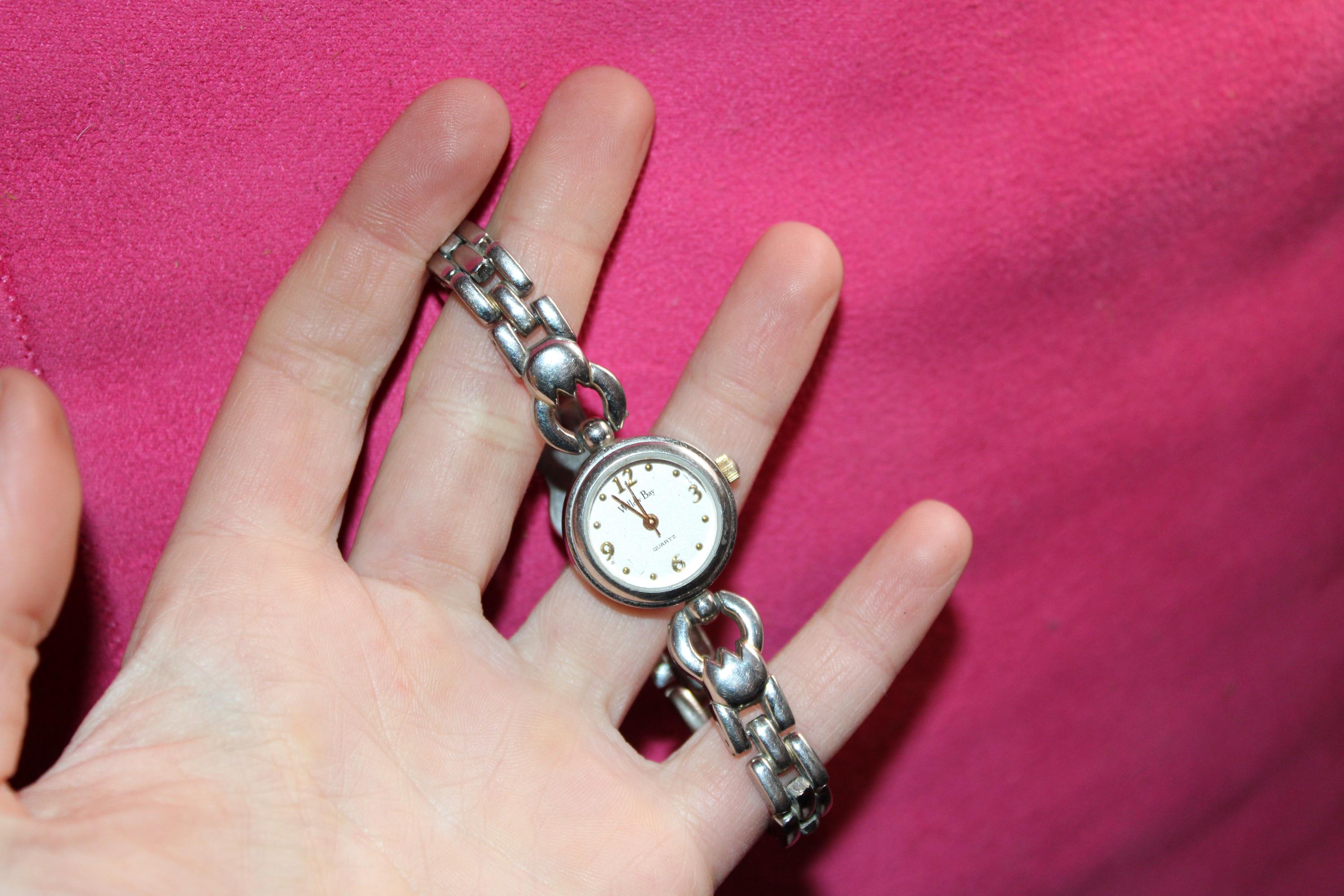 Vintage Willow Bay Lady 34mm Watch 26311 Willow Bay Watch - Etsy main image 4