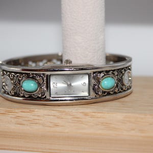 Vintage Blue Turquoise Oval Bracelet Watch Vintage Blue Turquoise Oval Bracelet Watch main image 2