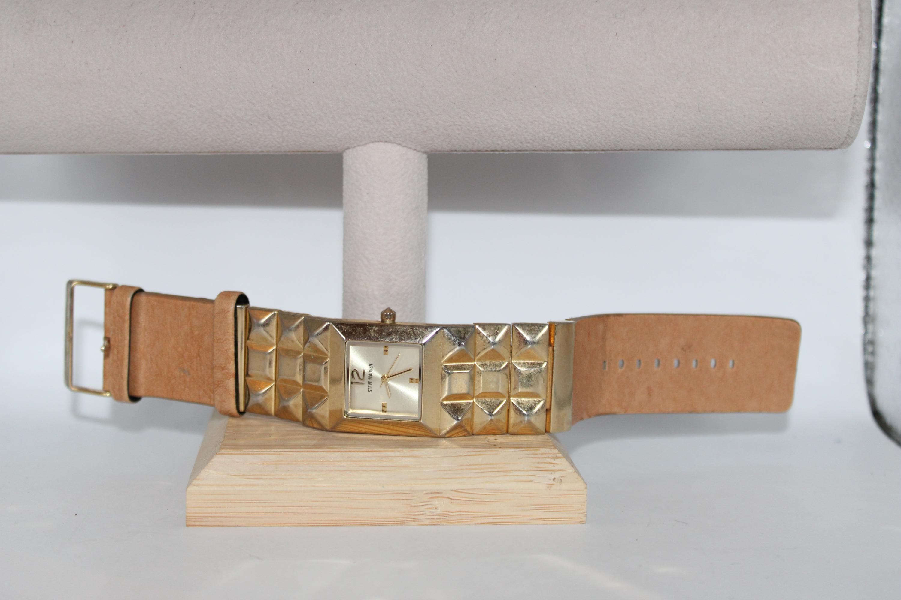 Steve Madden watch Gold Steve Madden Watch main image 2