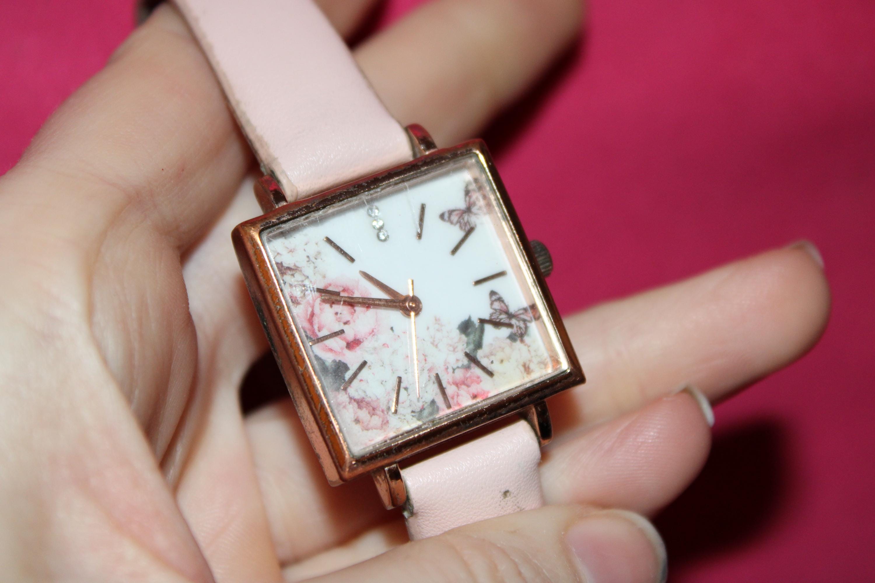 Classic square Gold and Pink Watch Ménilmontant Carré Women main image 2