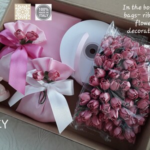 DIY Box Occasione stock 45 raffinati sacchettini bomboniera rosa con fiori tulipani per evento bimba, nascita battesimo compleanno festa
