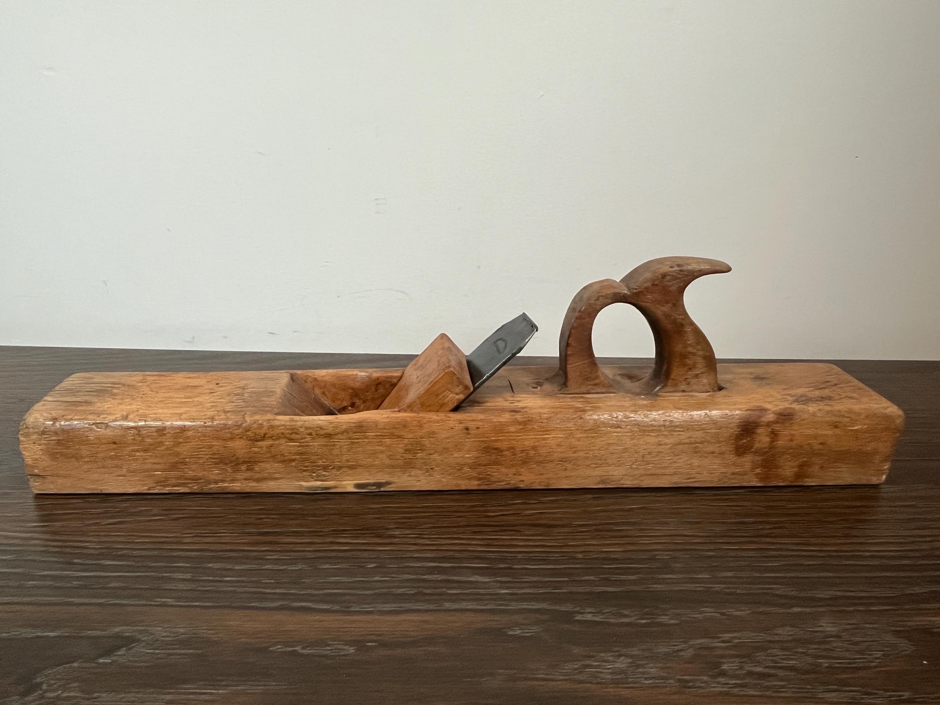 outils anciens, rare rabot a corniche Peugeot et jackson... fer de 70mm