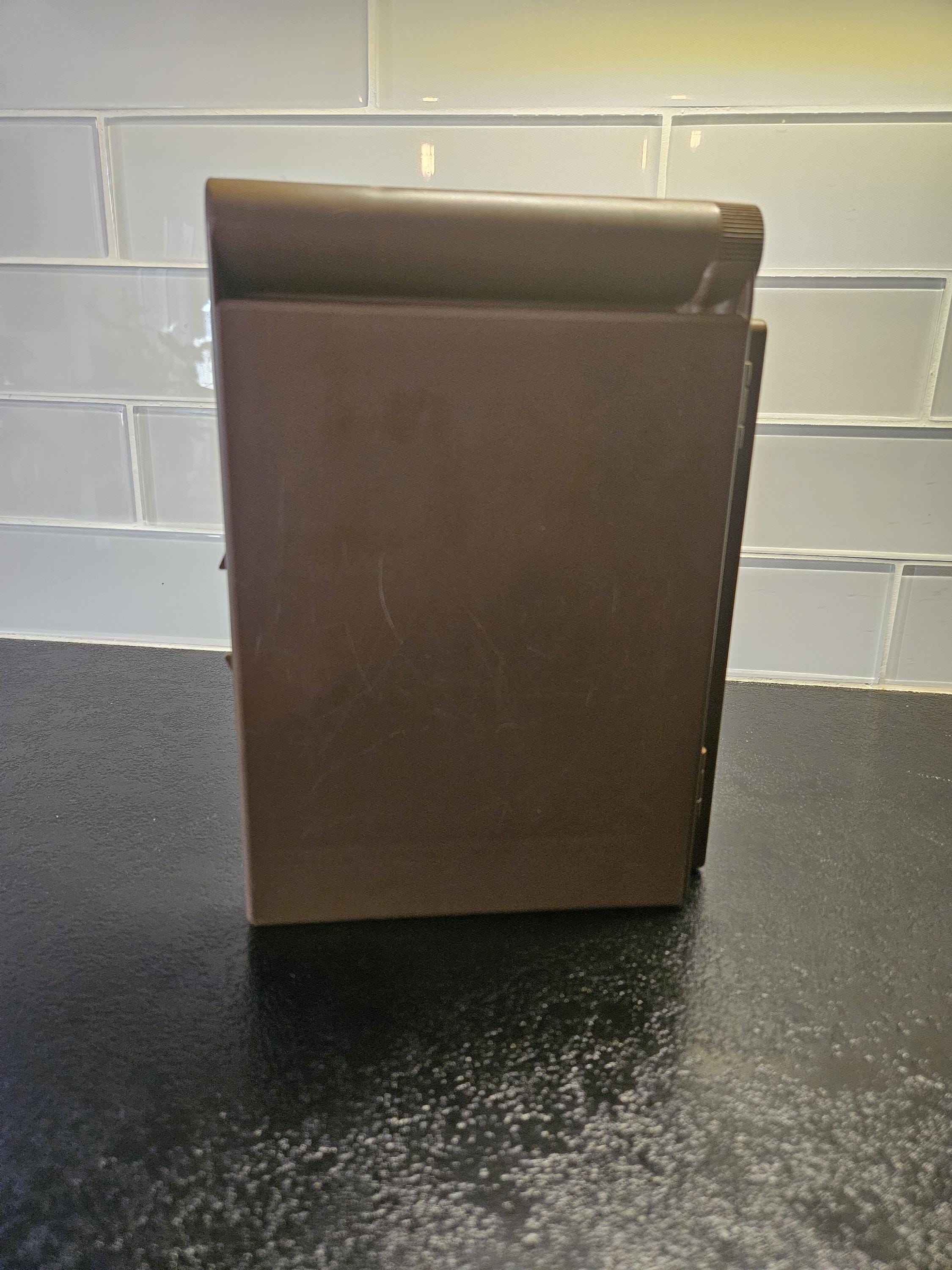 カナダ郵便とモントリオール1976年オリンピック記念ケース（切手12枚