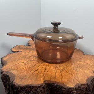 Vintage Corning Visions Amber 2,5L glaskastrull med lock, holländska ugn | Tillverkad i Frankrike, Pyroceram kokkärl | Retro kök från 1980-talet