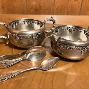 Vintage Silver Plate Creamer & Sugar Bowl Set with Grapevine Motif + Matching Spoons | Antique Baroque Tea Set | Farmhouse Dining Decor