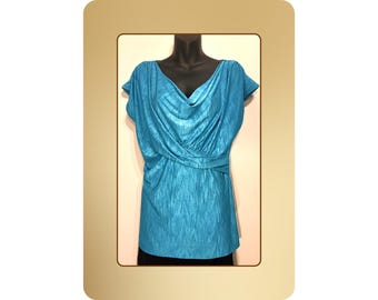 Blusa drapeada azul grande – Blusa de viaje