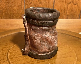 Portalápices vintage con forma de bolsa de golf – Organizador de escritorio de cerámica artesanal – Regalo para amantes del golf