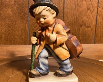 "Vintage Hummel Goebel ""Kleine Cellistin"" Figur TMK-6 Germany 1979-1990."