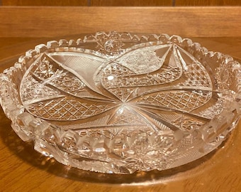 Vintage Klarglasschale, Starburst- und Diamantschliffmuster, gewellte Kanten, dekorative Süßigkeits- oder Schmuckschale