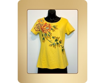 Camiseta floral amarilla pequeña – Camisa gráfica de verano