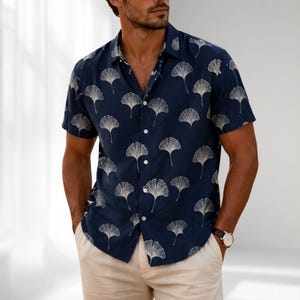 Ginkgo Leaf Pattern Blue Button Shirt, Navy Blue Hawaiian Shirt For Men, Minimalist Tropical Short Sleeve Shirt, Summer Vacation Outfit