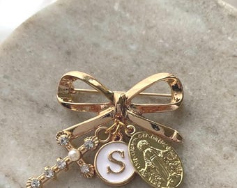 Aangepaste gouden doopspeld | Beschermingsspeld Maagd Maria | Katholiek babycadeau voor jongens, doop meisjes, eerste communie, babyaankondigingen