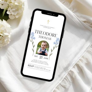 Evite numérique bleu pour garçons d'invitation au baptême de fleurs sauvages, invitation au baptême numérique chrétien, carte de baptême modifiable, modèle canva catholique