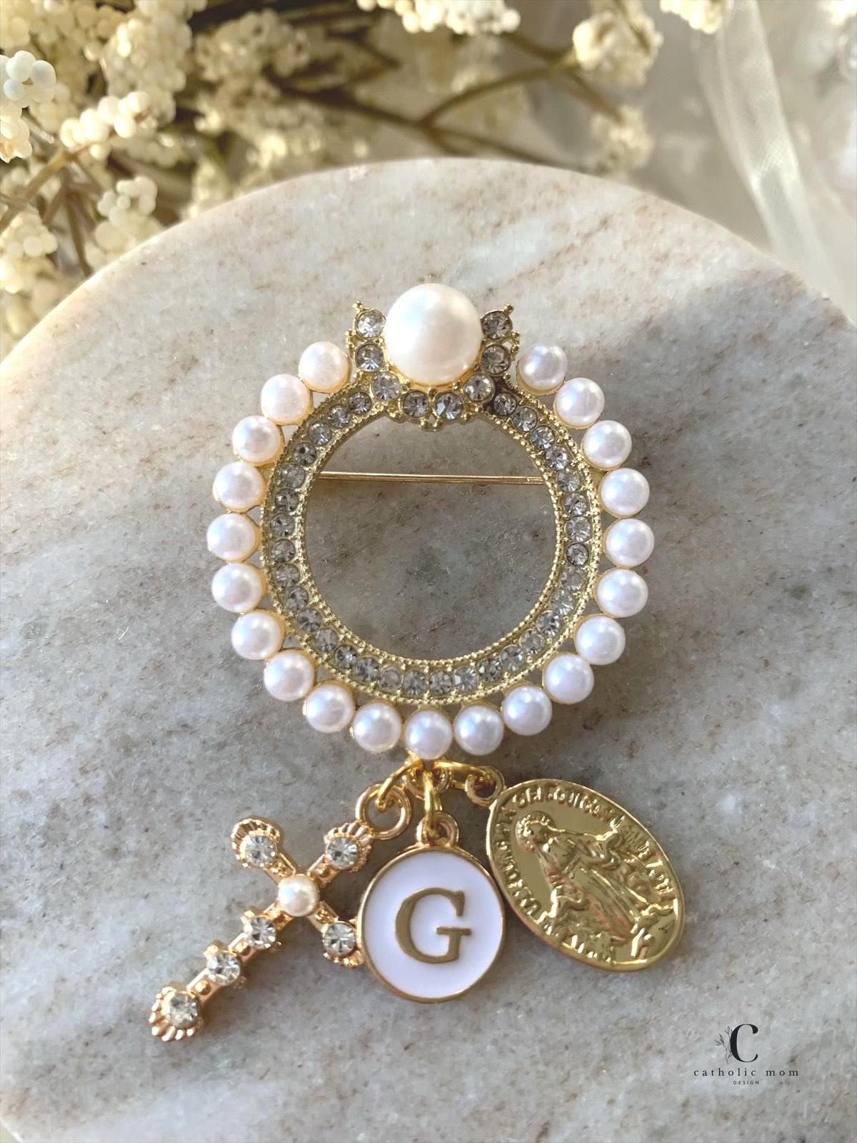 Catholic Bridal Bouquet Pin with Pearls, Gold Marian Wedding Brooch with Cross, Personalized Initial Charm, Catholic Bride Gift