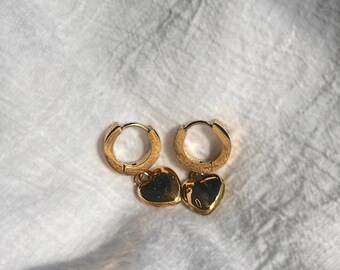 Pendientes de aro con forma de corazón dorado / Joyas de acero inoxidable resistentes al agua / Regalo elegante para todos los días