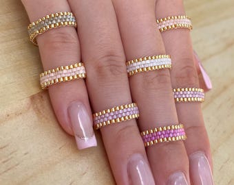 Anello di perline fatto a mano