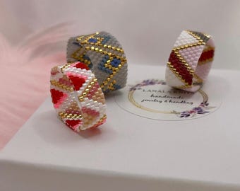 Anello con perline Miyuki: stile elegante