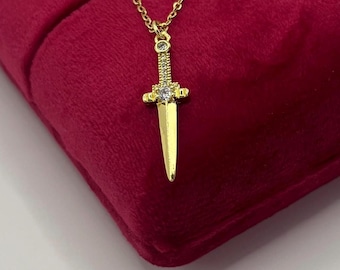 Halsband med svärdhänge: 18K guldplätering, smyckegåva