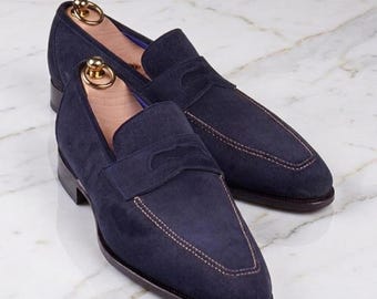 Mocasines de ante italiano azul marino / Zapatos de vestir para hombre cosidos a mano
