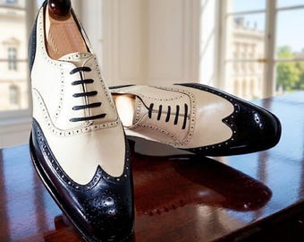Two-Tone Leather Wingtip Brogues – Black Cream Spectator Oxford Shoes