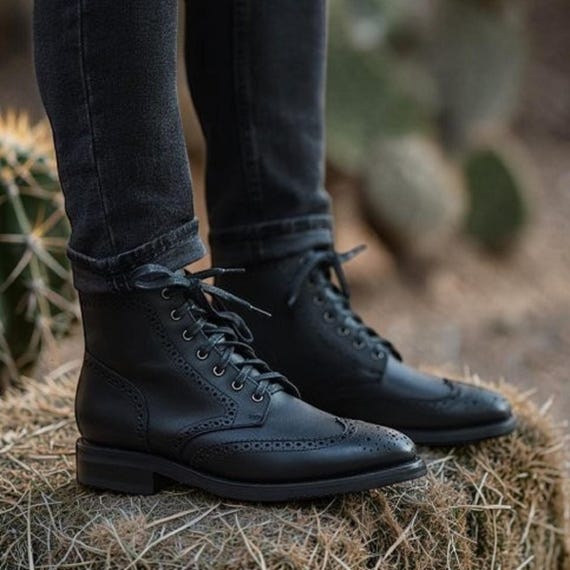 mens black lace up dress boots Florsheim Rucci Wingtip Boot 7.5 Men's width is a smart Noble Men's Vintage Lace-Up Boots