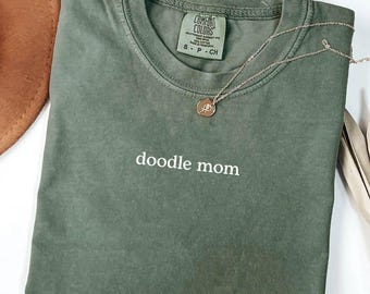 Doodle Mom Shirt, Aussiedoodle Bernedoodle Gift, New Dog Mom Tee, Mother’s Day Present for Poodle or Retriever Lover