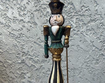 Nutcracker Statue, Modern Christmas Decor, Holiday Tabletop Sculpture, Festive Mantel Ornament, Christmas Figurine, Winter Home Decor