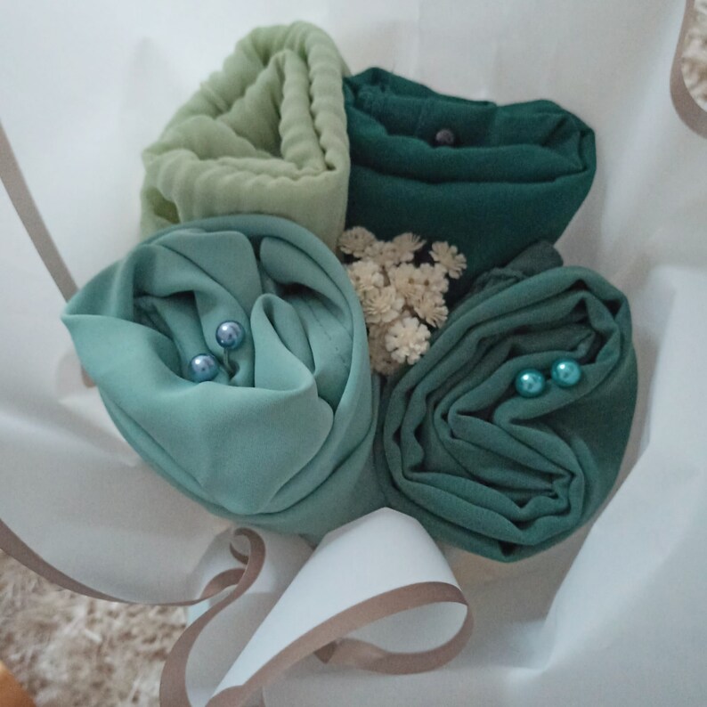 Bouquet hijab et box sur mesure image 2