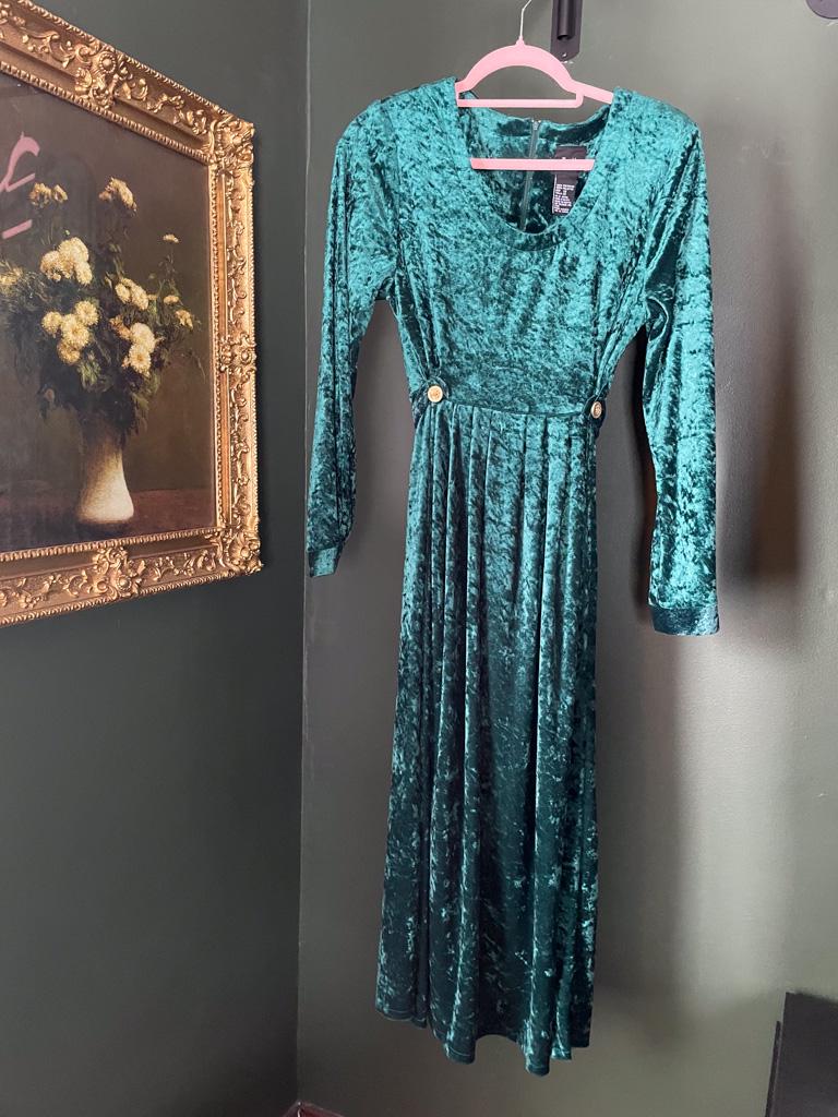 evenings with you dark teal floral velvet asymmetrical dress Velvet Floral Burnout Bustier Midi Dress main image 0
